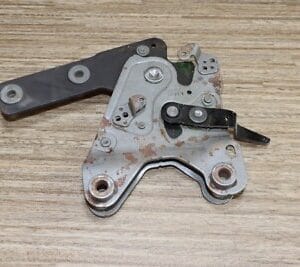 GM 20778639 Latch
