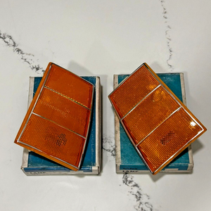 NOS CAPRICE 1979 HEAD LIGHT BEZEL CORNER FENDER SIDE MARKER LAMP LENS PAIR NEW