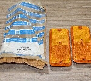 NOS GM 915489 SET Side Marker Light for 1985-1996 Chevrolet GMC