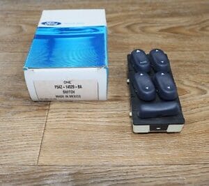 NOS F5AZ-14529-BA Ford OEM L Side Front Master Window Switch 1995 - 1997