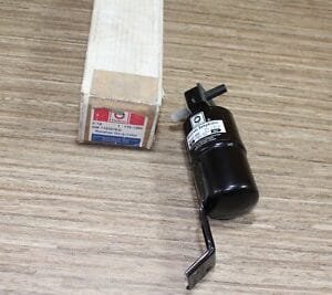 NOS GM 12321630 / 15-1364 A/C Receiver Drier-Filter Drier