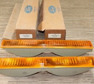 NOS Ford E8AZ-13200-A / 201-A Front LH-RH Parking Lamp 88-91 LTD Crown Victoria