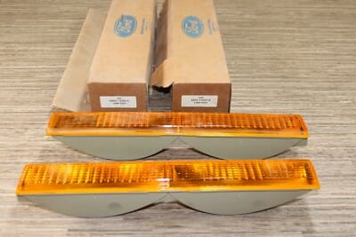 NOS Ford E8AZ-13200-A / 201-A Front LH-RH Parking Lamp 88-91 LTD Crown Victoria NOS Ford E8AZ-13200-A / 201-A Front LH-RH Parking Lamp 88-91 LTD Crown Victoria