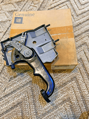 GM 10113048 Lever Assembly Parking Brake 1991-1996 Buick Chevrolet Caprice OLDS GM 10113048 Lever Assembly Parking Brake 1991-1996 Buick Chevrolet Caprice OLDS