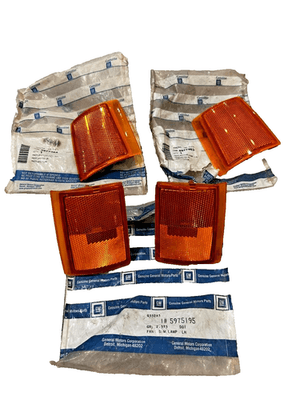 GM 1988-1993 Chevy Truck Pickup C/K 1500 Amber Front Side Marker Light Set of 4 GM 1988-1993 Chevy Truck Pickup C/K 1500 Amber Front Side Marker Light Set of 4