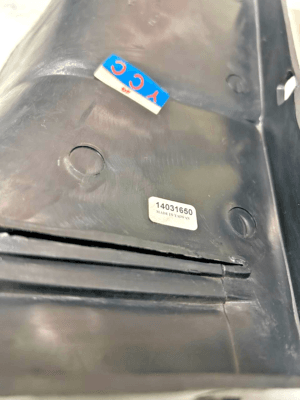 s-l400 NOS 80-85 Caprice & Impala Rear Bumper Side Filler Set 14031649 14031650 RH & LH - Image 4