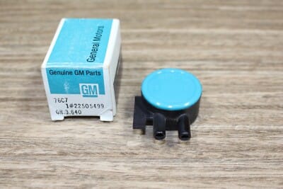 NOS GM 22505499 Emission Hose routing Buick Olds Cadillac Chevrolet Pontiac NOS GM 22505499 Emission Hose routing Buick Olds Cadillac Chevrolet Pontiac