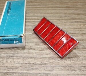 NOS GM 913734 Chevrolet Caprice Impala 1979 RH Side Marker Light