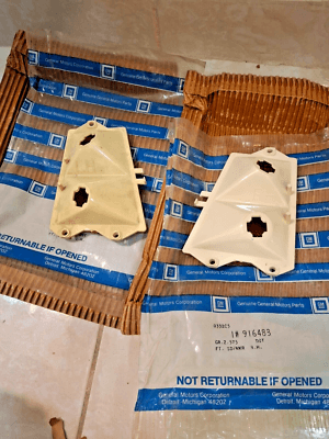 s-l400 GM NOS New BUICK Electra 80- 85 HEAD LIGHT BEZEL CORNER FENDER SIDE MARKER LAMP - Image 6