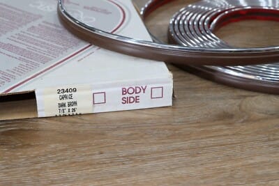 s-l400 NOS Body Moldings Trims 1980-1990 Chevrolet Caprice 23409 DARK BROWN Made in CAN - Image 3