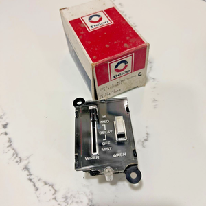 NOS GM D6324 BUICK Riviera LeSabre Electra WIPER SWITCH GM 1254491