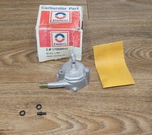 GM 17055545 Chevrolet Corvette 1975-1980 Automatic Choke Thermostat Housing