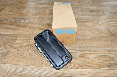 NOS GM 15991784 Handle Assembly End Gate Outside RH 1992-2000 Chevrolet GMC NOS GM 15991784 Handle Assembly End Gate Outside RH 1992-2000 Chevrolet GMC