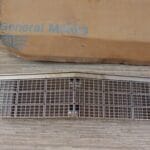 NOS GM 79 Electra Park Avenue Grille GM#1260039