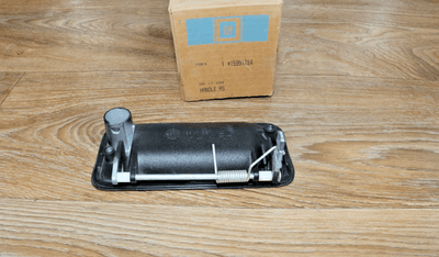 s-l400 NOS GM 15991784 Handle Assembly End Gate Outside RH 1992-2000 Chevrolet GMC - Image 4