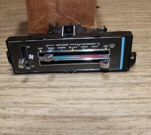 GM 16034631 Heater & Air Conditioner Control Assembly 82-1990 Chevrolet Pontiac