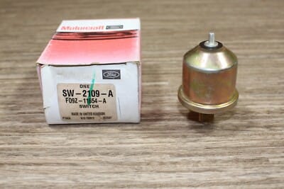 s-l400 NOS For 1960-1987, 1997 Ford F350 Oil Pressure Sender F09Z-11654-A SW-2109-A - Image 3