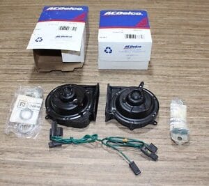 NOS GM 1892162 / GM 1892246 Chevy GMC Corvette 1965-1991 Kit Horn D/C High/Low