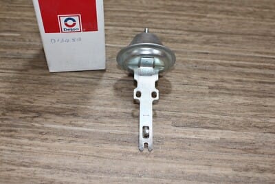 s-l400 NOS GM 1973517 Distributor Vacuum Advance 1975-1977 CORVETTE IMPALA MONTE CARLO - Image 2