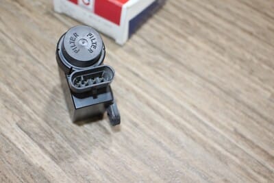 s-l400 NOS GM Exhaust Gas Re-Circulation (Egr) Valve Control Solenoid GMC CHEVY 87-96 - Image 4