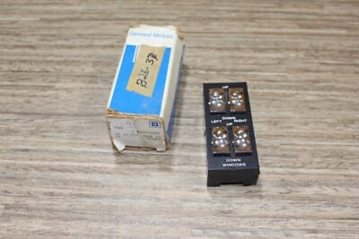 NOS GM 20731007 switch center console 4 button Buick Oldsmobile Cadillac 1985-91 NOS GM 20731007 switch center console 4 button Buick Oldsmobile Cadillac 1985-91