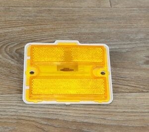 NOS GM 911723 Guide 1973-1977 Chevelle El Camino LH Front Side Marker Lamp Lens