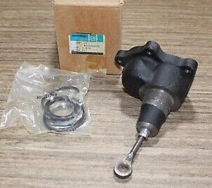 NOS 1980-85 CADILLAC GM HYDRAULIC MASTER Cylinder BOOSTER COVER KIT GM 22506436