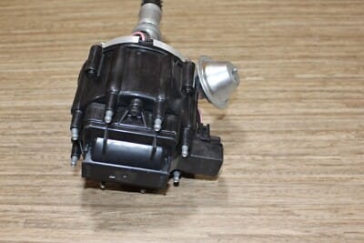 s-l400 NOS GM 1103342 Buick V8 5.7L Distributor w/Vacuum Advance Standard Ignition - Image 6