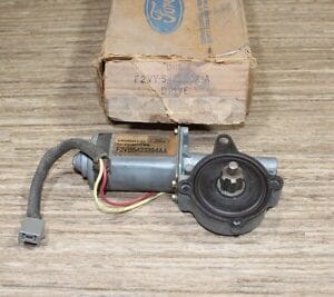 NOS Ford F2VY-5423394-B LH Power Window Motor 1997-1998 Victoria Marquis