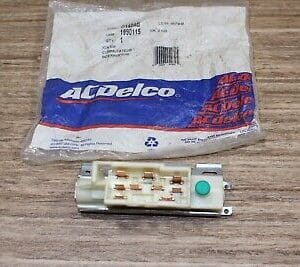 GM 1990115 Ignition Switch without Tilt Steering Wheel 1969-2002 Chevrolet GMC