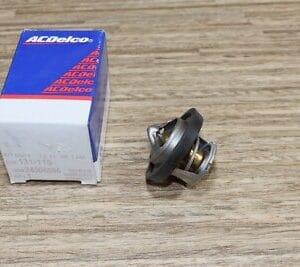 GM 24506986 thermostat engine coolant 195 degree with gasket Chevy GMC Buick OLD