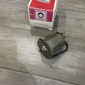 NOS GM Trunk Lid Pull Down Motor for 1979 Cadillac 3081211