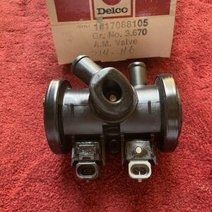 NOS 88 89 90 91 92 Camaro Z28 IROC Firebird Trans Am GTA diverter control valve