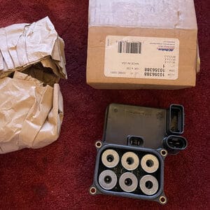 NOS GM 2004-05 Chevrolet Trailblazer ABS Control Module OEM 13567140 - 10356388