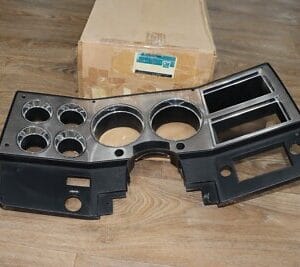GM 14072405 Dashboard frame 1981-83 Chevrolet GMC truck without air conditioning