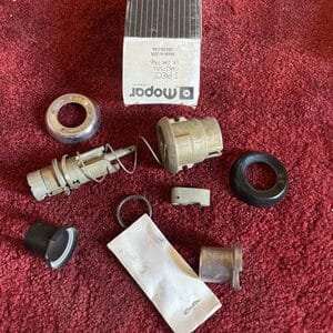 NOS MOPAR Liftgate Tailgate Lock Cylinder 1991-93 Jeep Cherokee 4637584