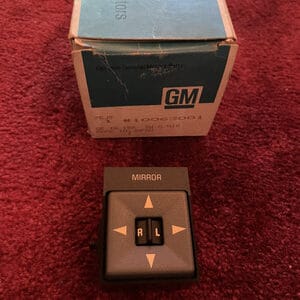 NOS GM Pontiac Grand Prix power mirror switch OEM 10063001