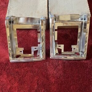 NOS GM 1987-1988 CADILLAC DEVILLE LH & RH TURN SIGNAL CORNER LAMP BEZEL SET