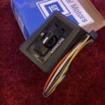NOS GM 1990-91 Suburban Blazer Crew Cab POWER SIDE VIEW MIRROR SWITCH 15610140