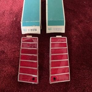 New 1979 Chevrolet Caprice Impala Side Marker Light Set 913734 913733