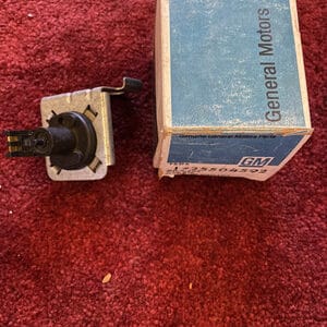 NOS GM Switch - 25504592 - ASM Torque Converter Clutch Vacuum Buick Pontiac