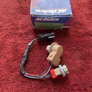NOS GM  Ignition Tail Light Socket for Traverse