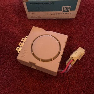 NOS GM 22531857 OLDSMOBILE Seat Belt And Ignition Key Alarm Assembly