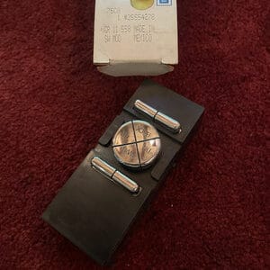 NOS Buick Park Avenue Front Seat Switch Control Buttons 25554278