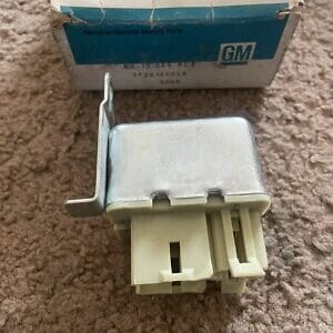 NOS GM Relay 20145058 1979-1982 Chevrolet 6 way seat adjuster relay Cadillac