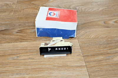 s-l400 GM 8989181 Oldsmobile Delta 88,98 1977-1984 Speedometer Gauge Dash Gear Selector - Image 3