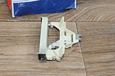 s-l400 GM 8989181 Oldsmobile Delta 88,98 1977-1984 Speedometer Gauge Dash Gear Selector - Image 5