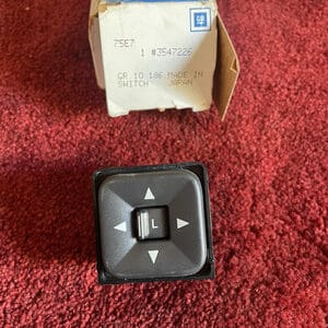 NOS GM CADILLAC ELDORADO 1996-2002 POWER MIRROR SWITCH 3547226