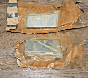 NOS GM 22503999 GM 22503998 LH / RH MLDG 1982-1990 Oldsmobile 98