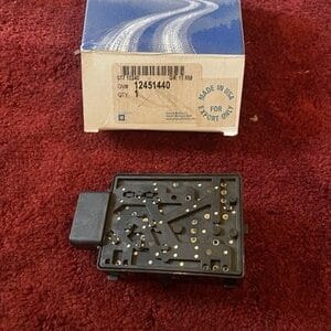 Cadillac Right Passenger Seat Switch Adjuster 12451440